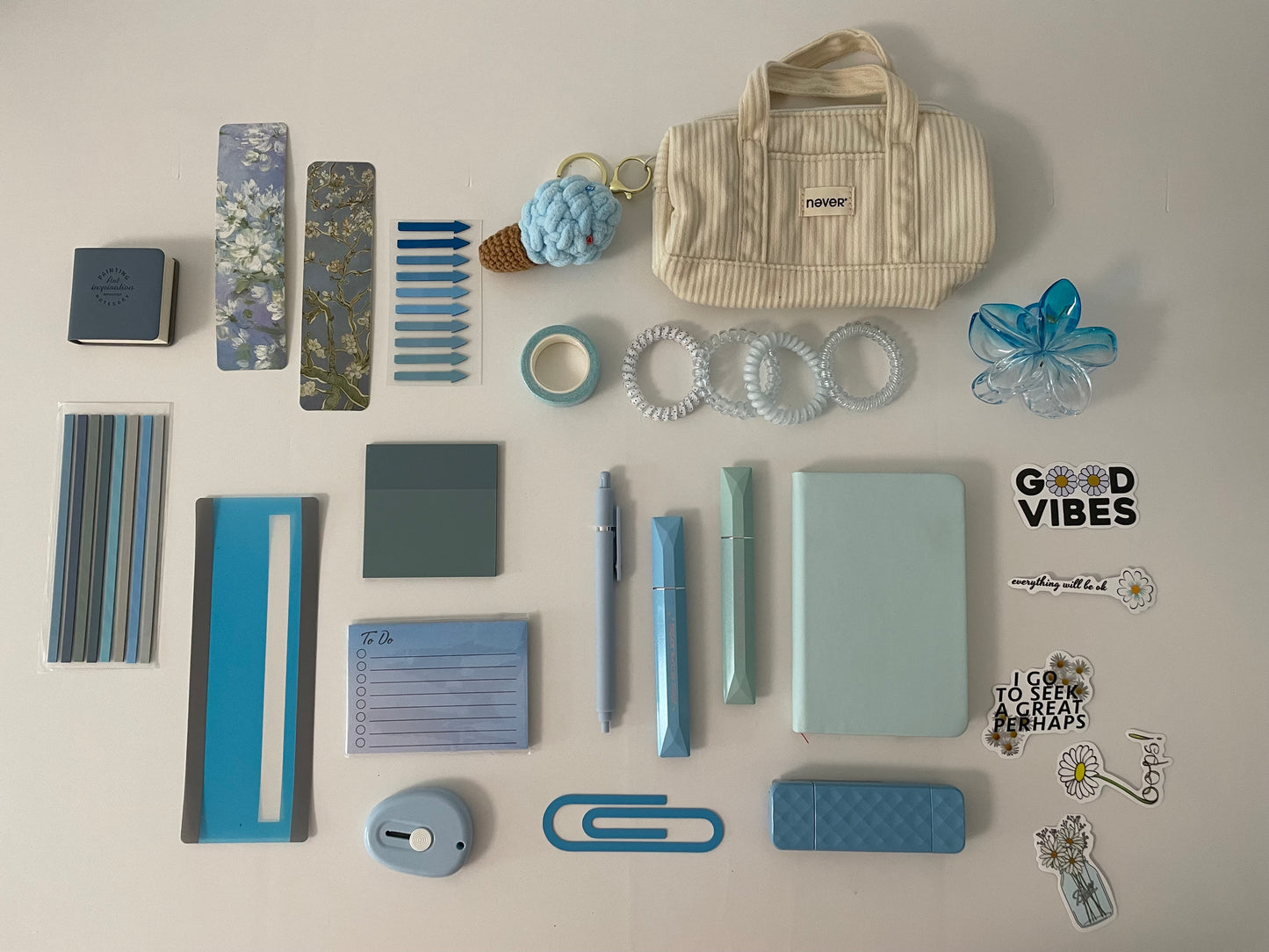 Creamy Summer Bookish Deluxe