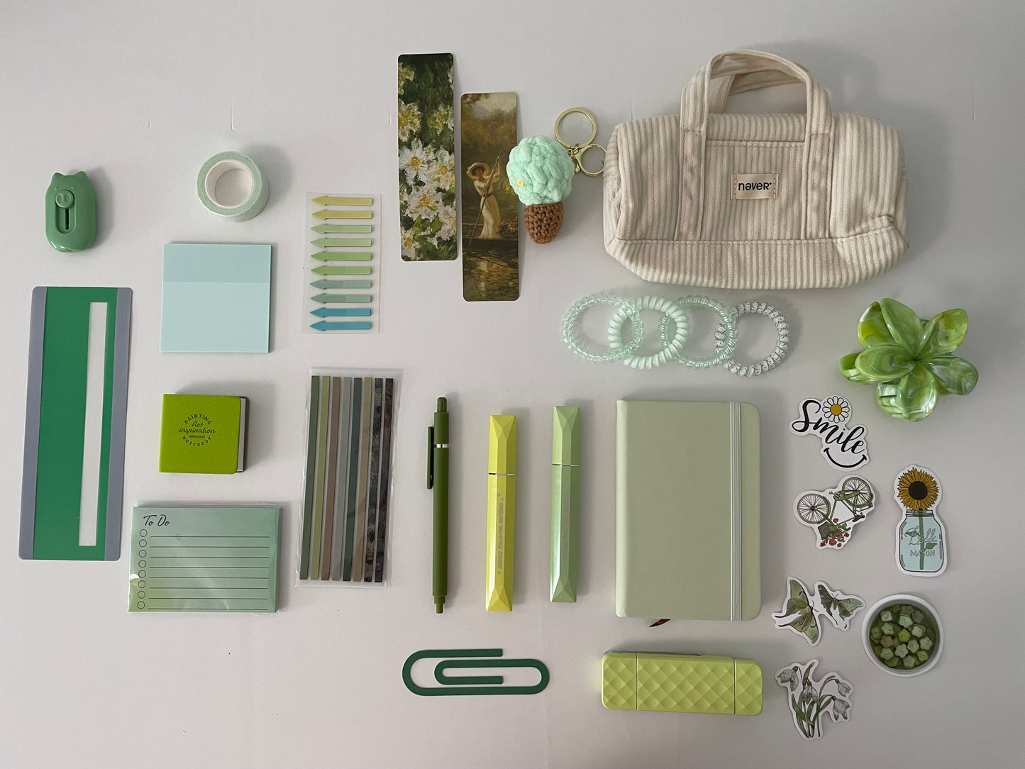 Creamy Summer Bookish Deluxe