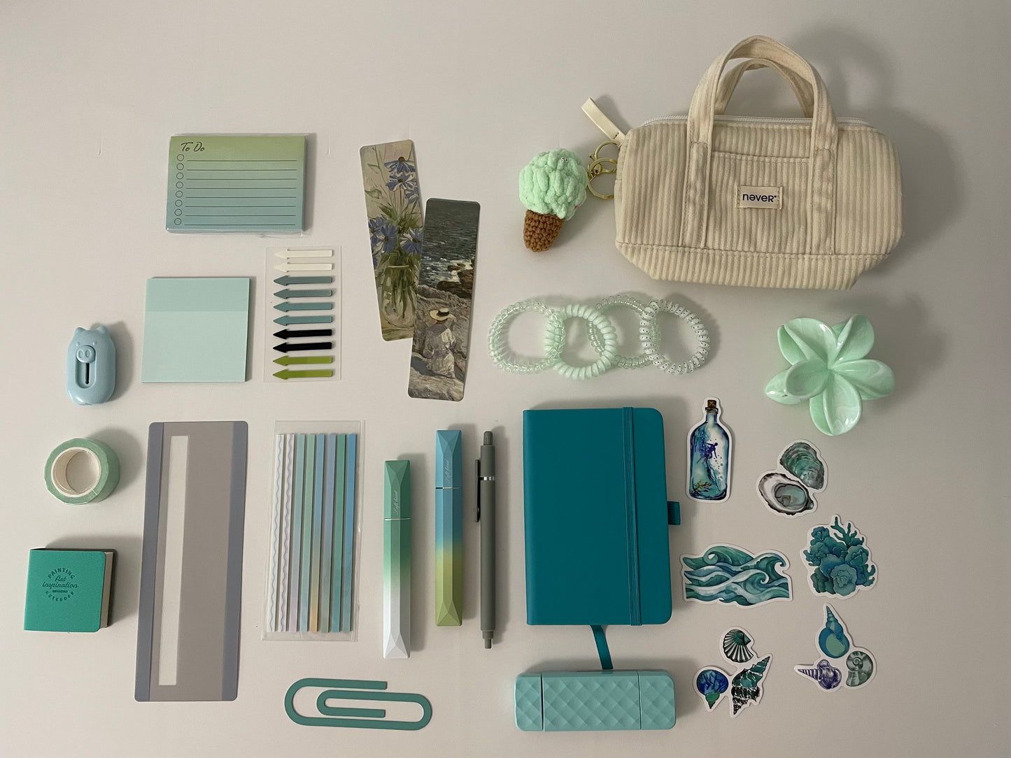 Creamy Summer Bookish Deluxe